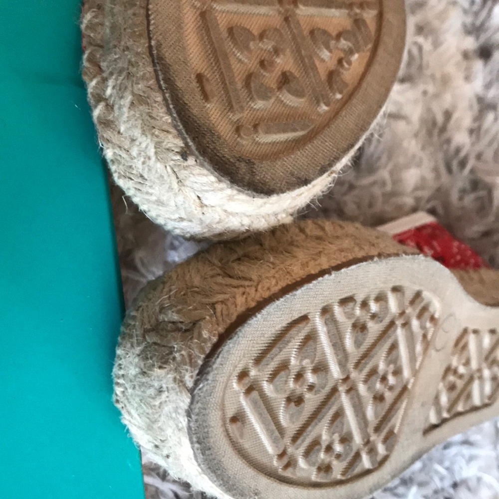 ๐Jack Rogers Espadrilles Red Bandana Print Size 7 - Picture 8 of 9